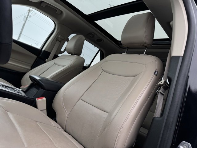 Certified 2023 Ford Explorer Limited w/ Limited Technology Package image 8