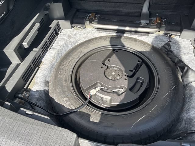 Used 2023 Nissan Rogue SV AWD/4WD image 46