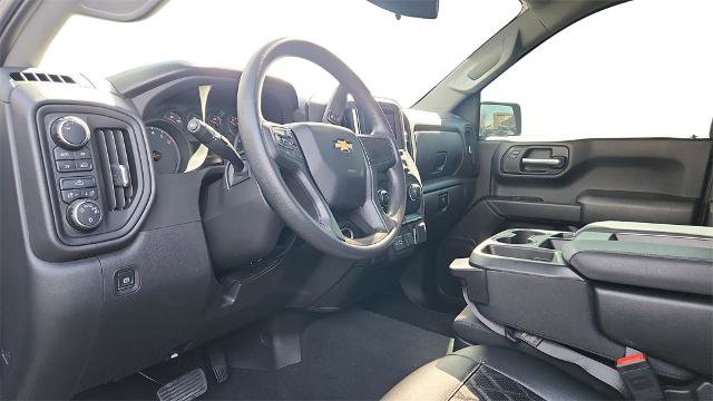 Used 2025 Chevrolet Silverado 1500 Custom image 9