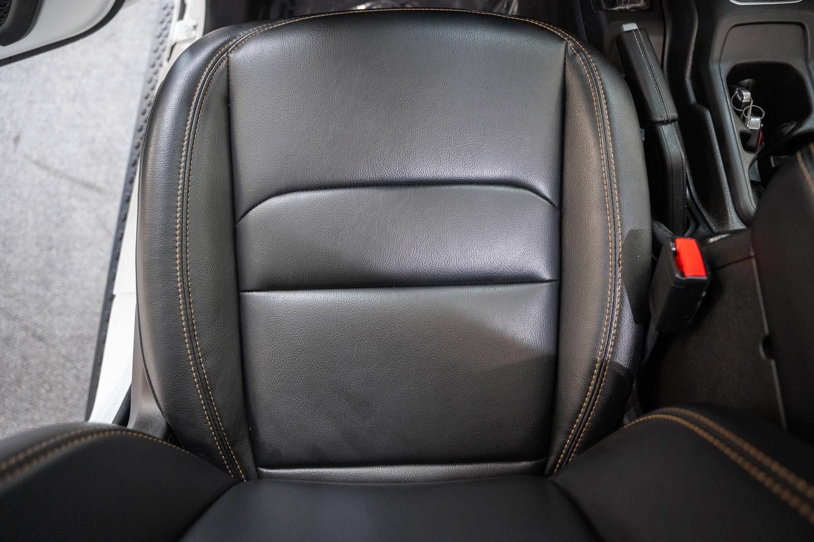 Used 2024 Jeep Wrangler Unlimited Sahara AWD/4WD image 39
