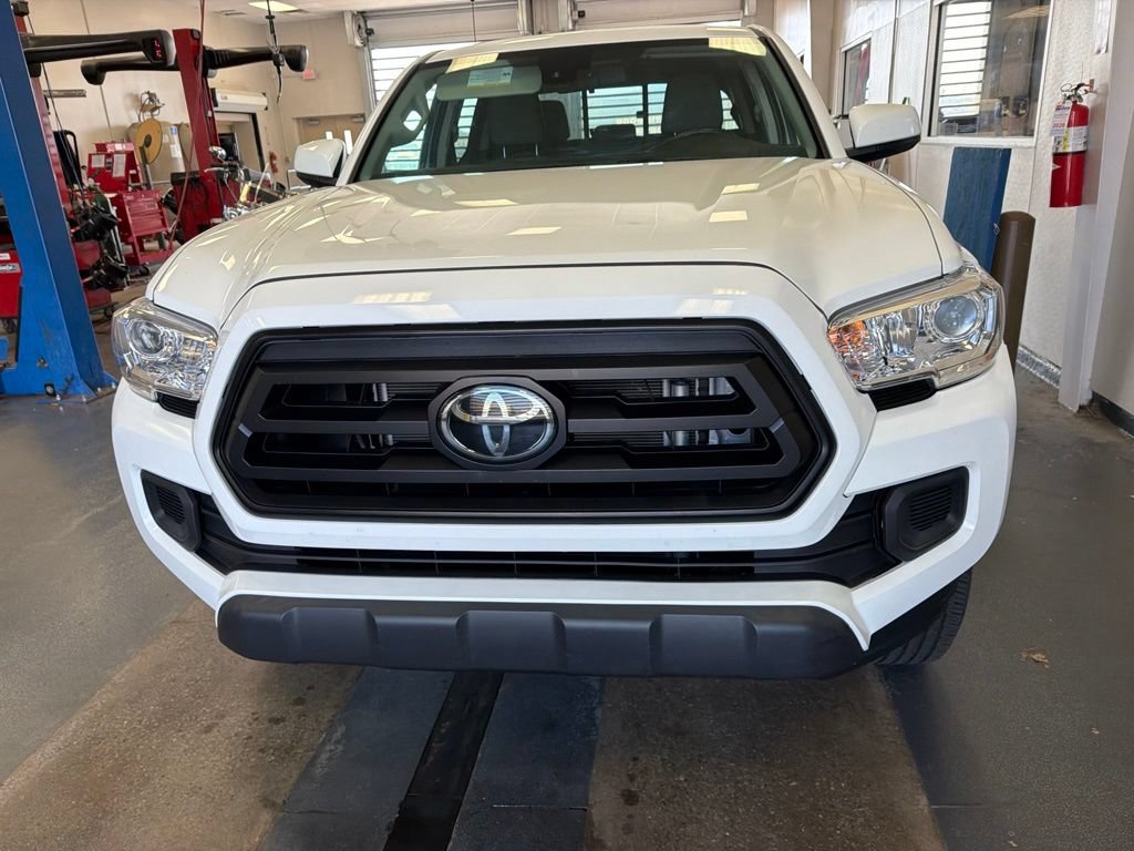 Used 2023 Toyota Tacoma SR AWD/4WD image 5