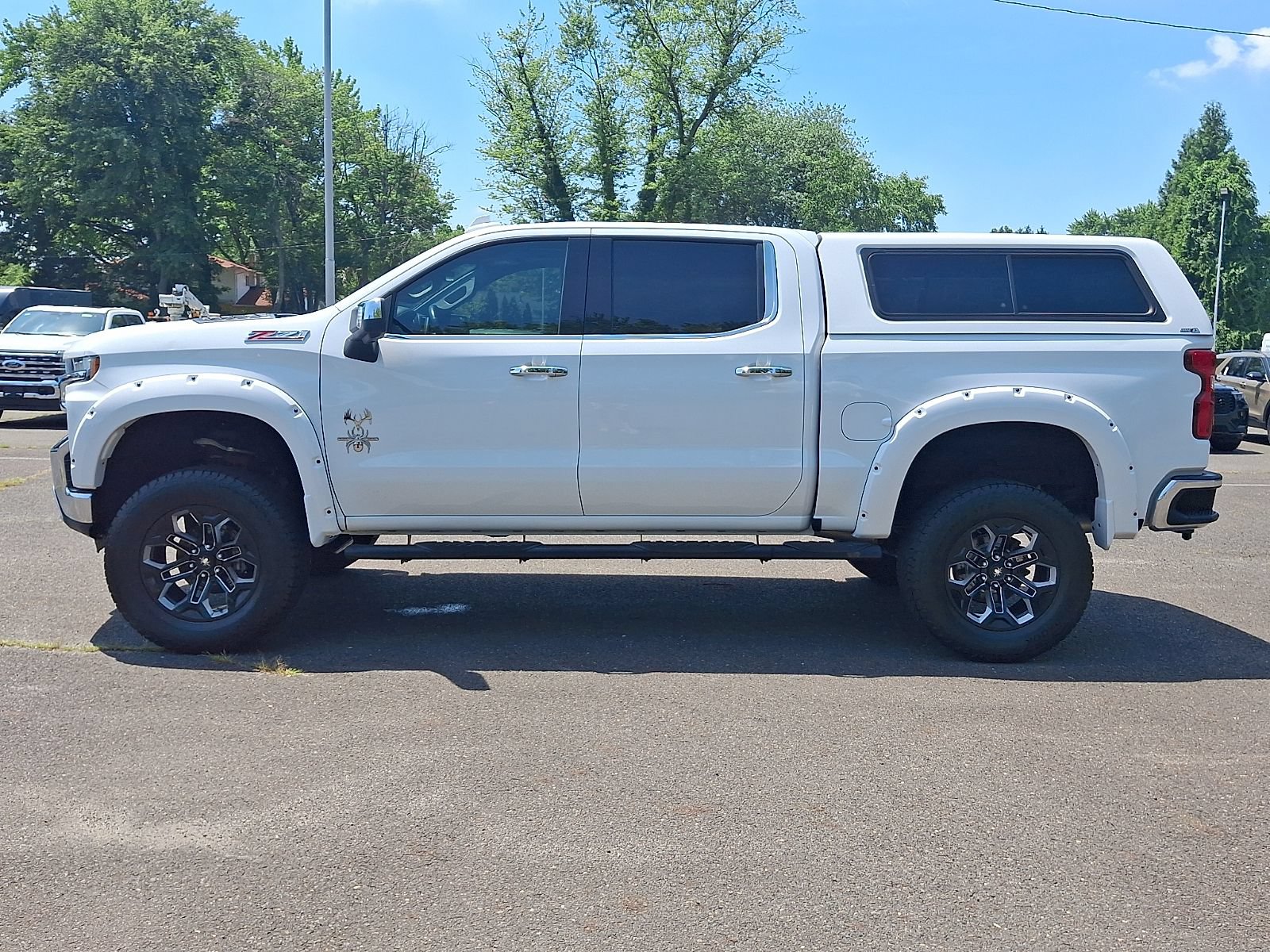 Used 2019 Chevrolet Silverado 1500 LTZ w/ LTZ Premium Package AWD/4WD image 4