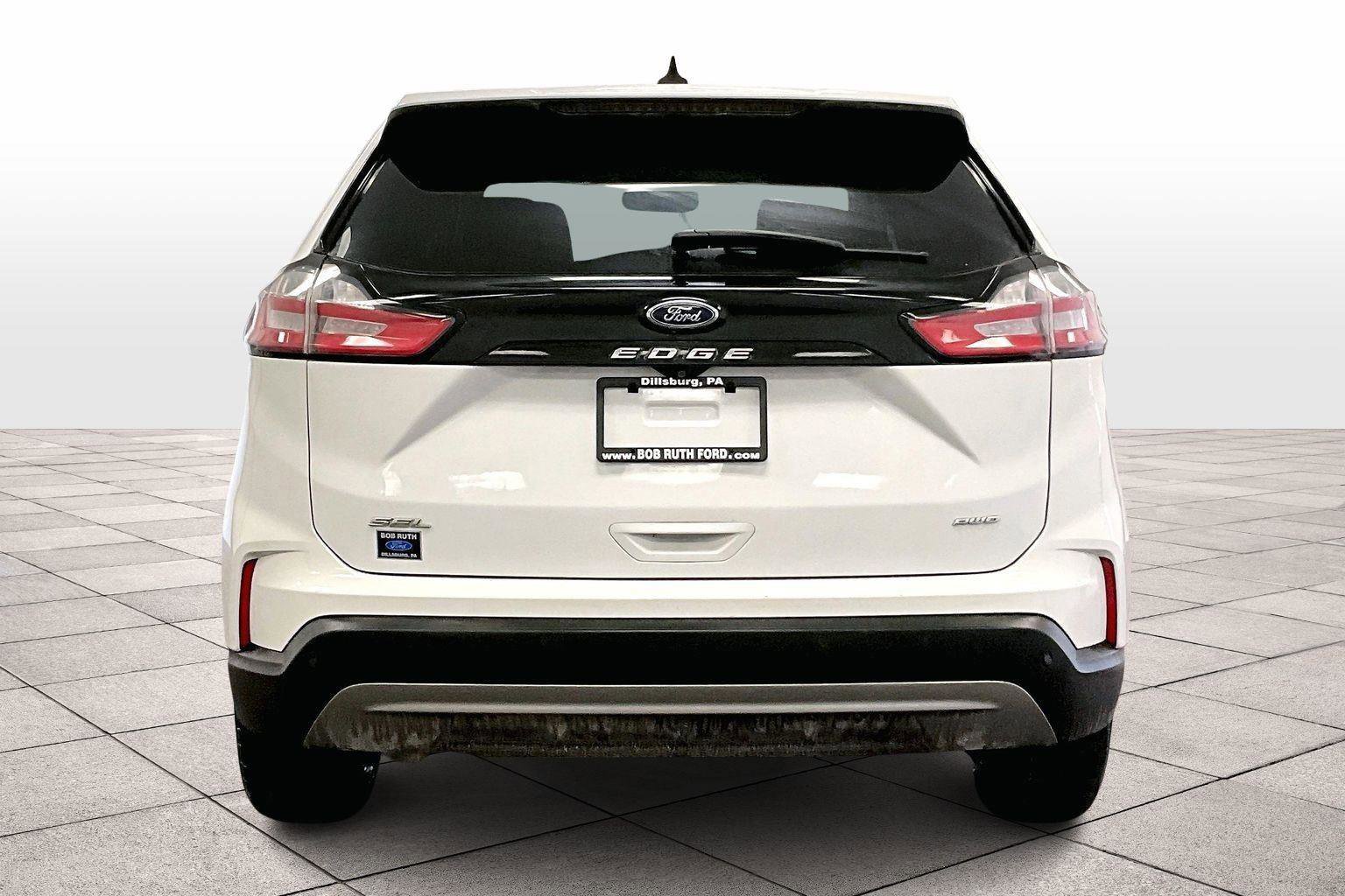 Certified 2022 Ford Edge SEL w/ Convenience Package image 2