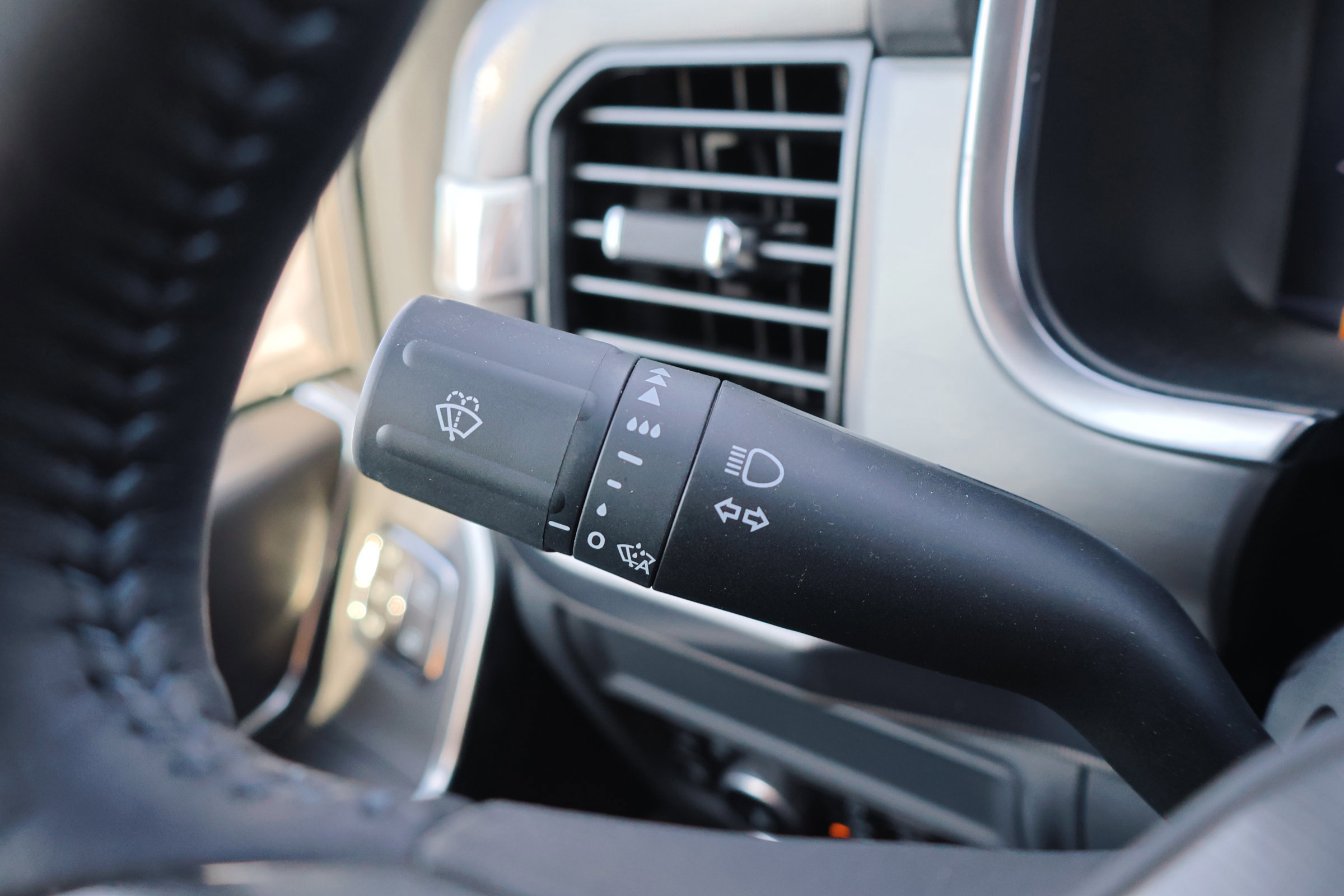 Certified 2025 Ford F150 Platinum w/ FX4 Off-Road Package image 20