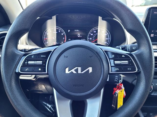 Used 2023 Kia Forte LXS w/ LXS Technology Package FWD image 25