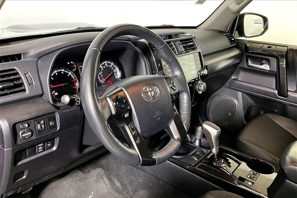 Used 2024 Toyota 4Runner TRD Off-Road Premium image 10