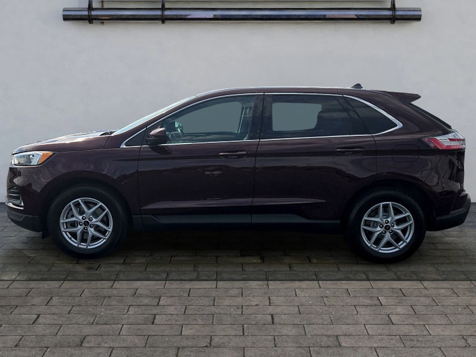 Certified 2024 Ford Edge SEL w/ Convenience Package AWD/4WD image 6