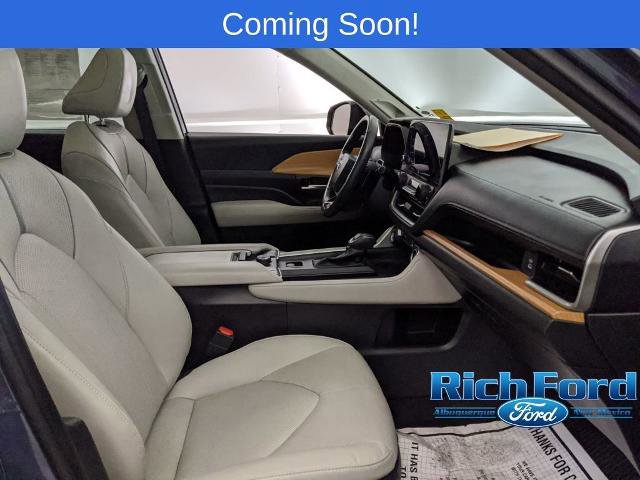 Used 2024 Toyota Grand Highlander Platinum image 22