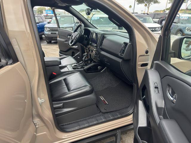 Used 2022 Nissan Frontier PRO-4X w/ Pro-4X Premium Package AWD/4WD image 23