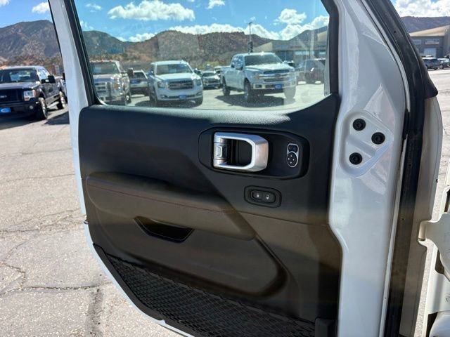 Used 2022 Jeep Gladiator Rubicon w/ Safety Group image 23