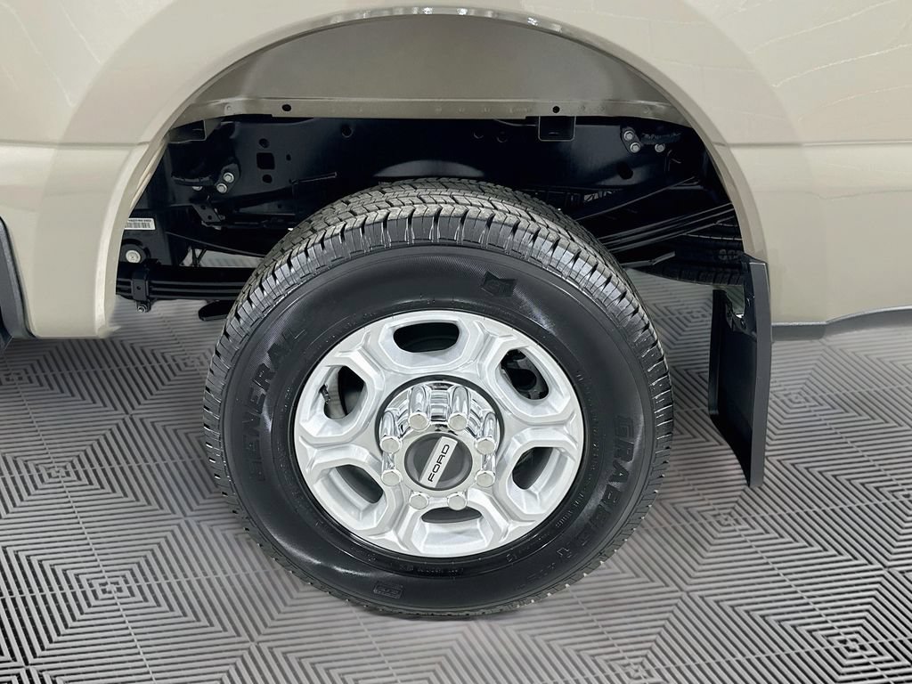 Certified 2026 Ford F350 XLT w/ XLT Premium Package AWD/4WD image 26
