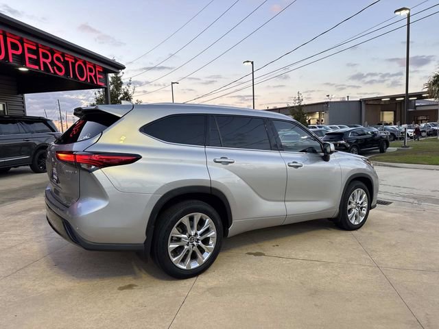 Used 2022 Toyota Highlander Limited image 8
