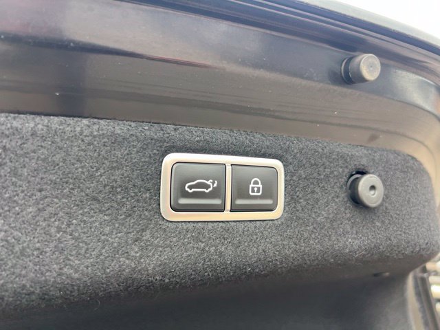 Used 2023 Genesis G70 3.3T w/ Sport Prestige Package AWD/4WD image 24