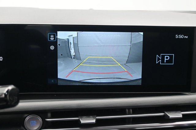 Used 2025 Hyundai Santa Cruz SEL AWD/4WD image 12
