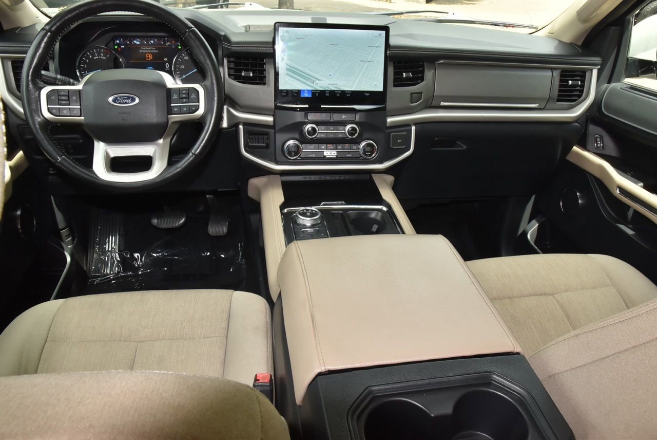Certified 2022 Ford Expedition XLT image 18
