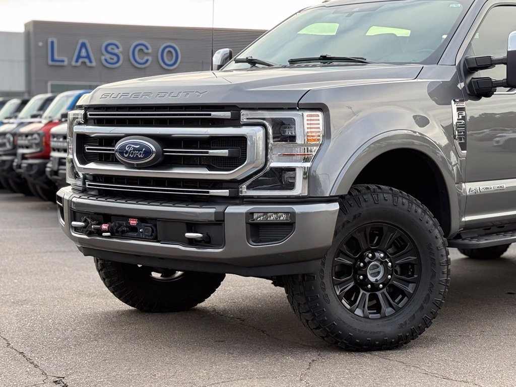 Certified 2022 Ford F250 Platinum w/ Tremor Off-Road Package AWD/4WD image 2