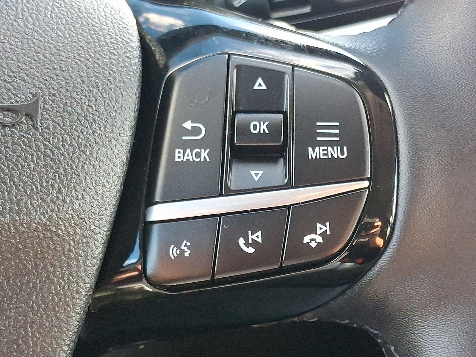 Certified 2022 Ford Escape SEL image 22