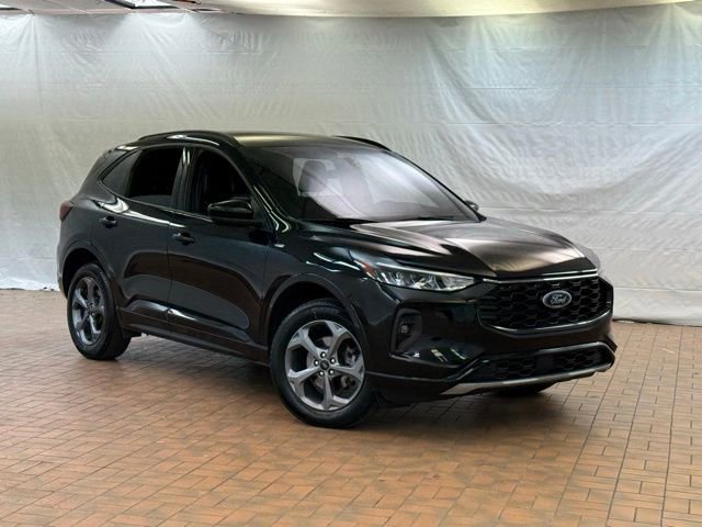 Certified 2024 Ford Escape ST-Line Select w/ Tech Pack #1 AWD/4WD image 1