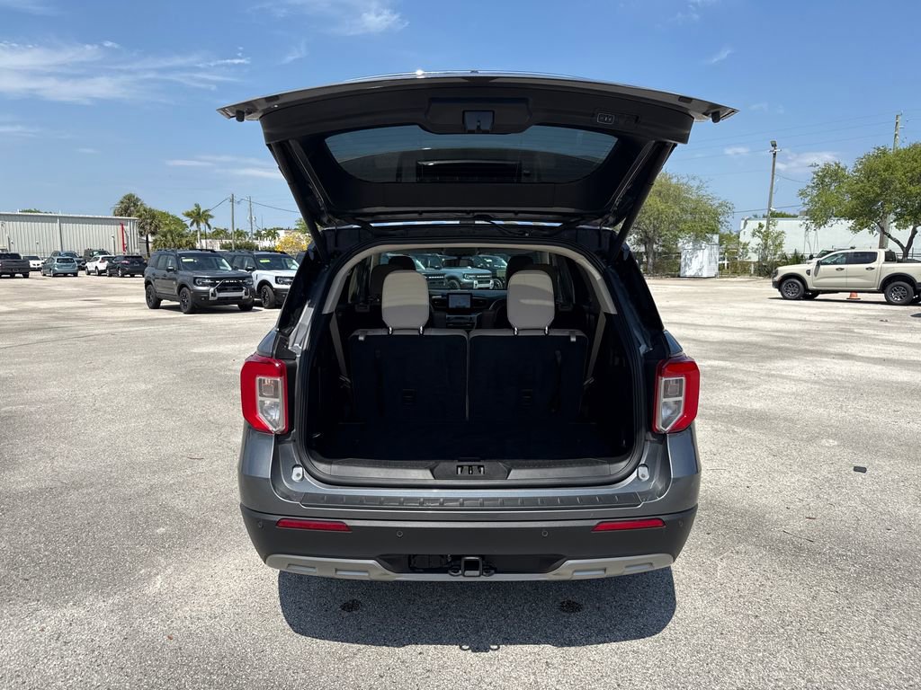Certified 2024 Ford Explorer XLT w/ Equipment Group 202A image 29