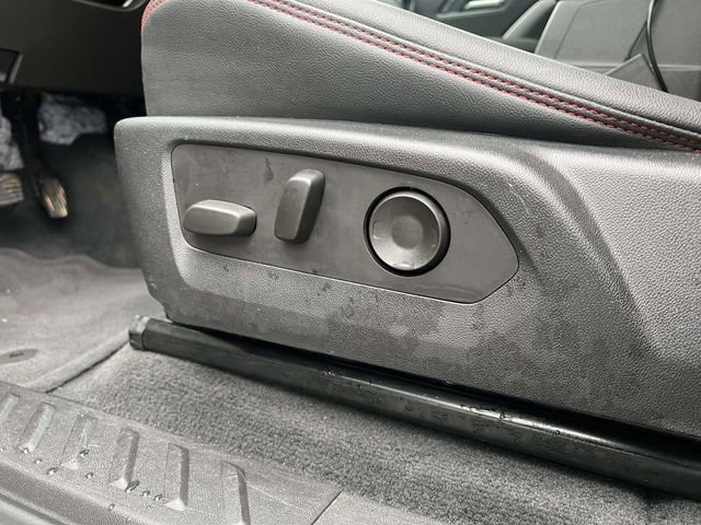 Used 2023 Chevrolet Colorado Z71 w/ Z71 Convenience Package 2 image 17