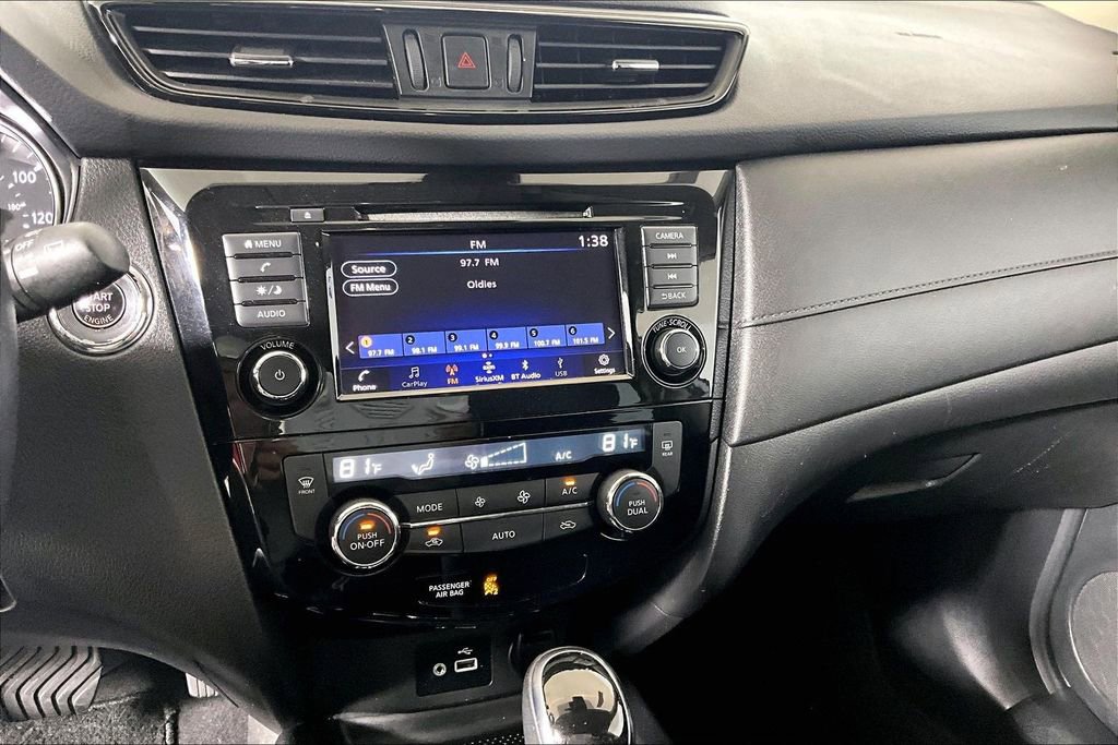 Used 2020 Nissan Rogue SV image 24