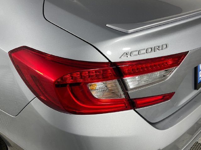 Used 2019 Honda Accord Sport image 18