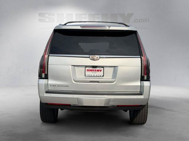 Used 2017 Cadillac Escalade Luxury AWD/4WD image 14