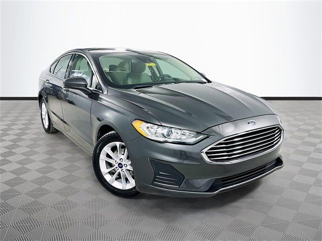 Certified 2019 Ford Fusion SE image 1