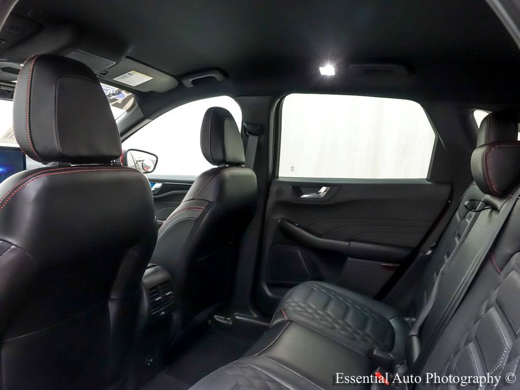 Certified 2023 Ford Escape ST-Line Elite w/ Premium Technology Package AWD/4WD image 12
