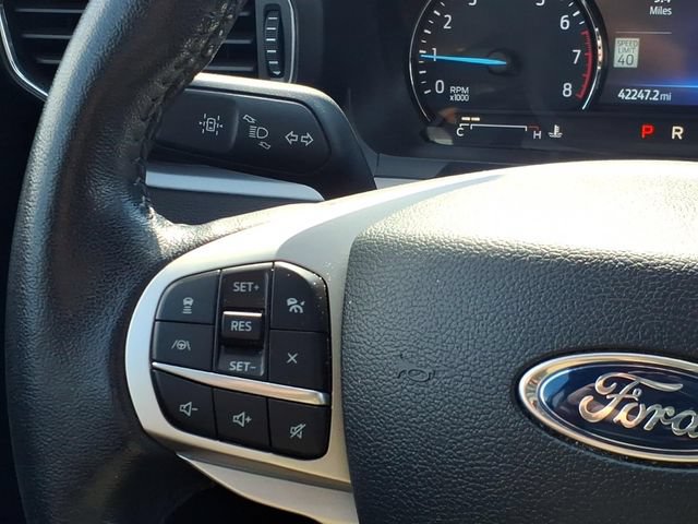 Certified 2023 Ford Explorer XLT w/ Equipment Group 202A AWD/4WD image 23