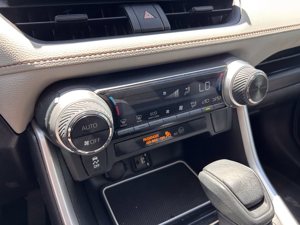 Used 2019 Toyota RAV4 XLE w/ Protection Package FWD image 26