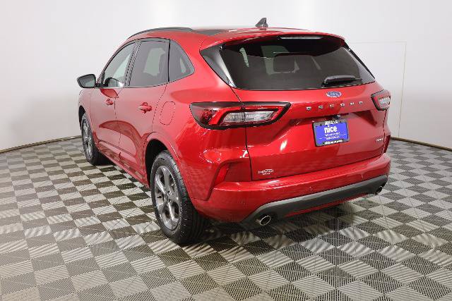 Certified 2024 Ford Escape ST-Line w/ Tech Pack #1 AWD/4WD image 7
