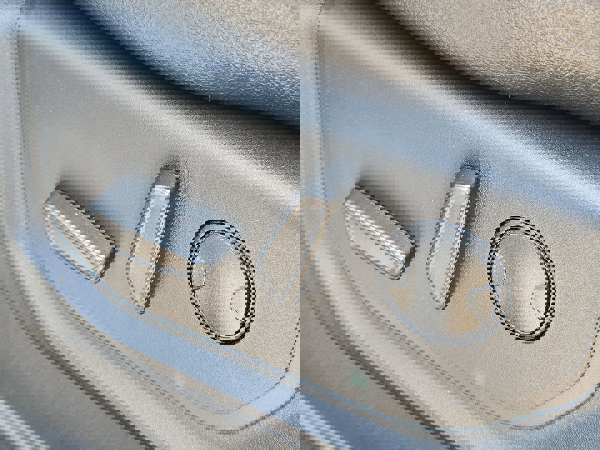 Certified 2021 Ford F250 Lariat w/ FX4 Off-Road Package image 12