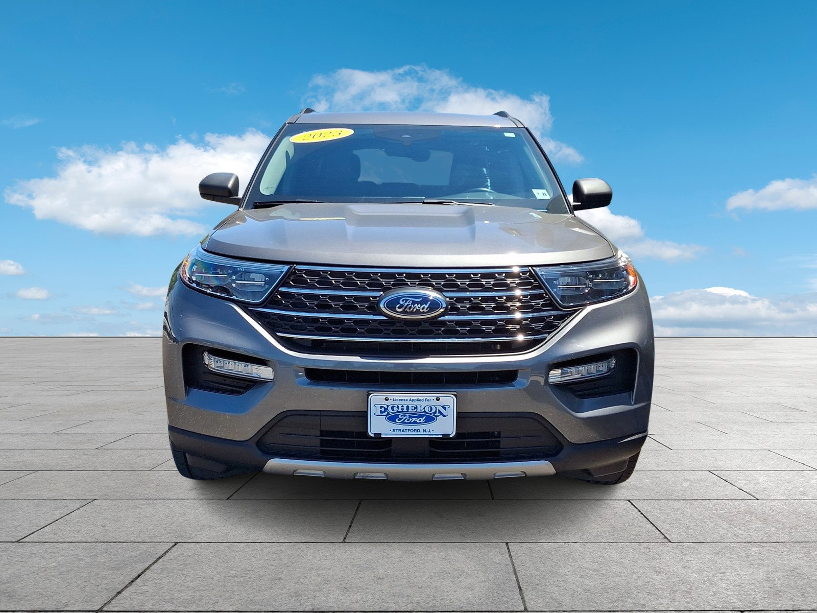 Certified 2023 Ford Explorer XLT w/ Equipment Group 202A AWD/4WD image 2