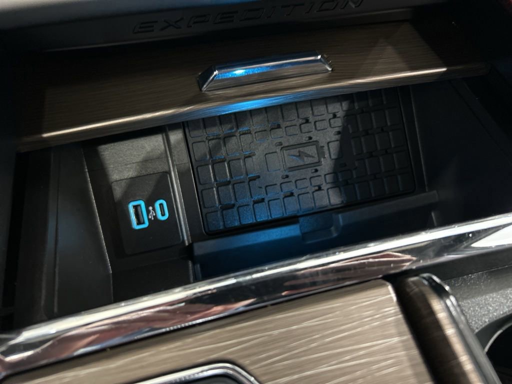 Certified 2024 Ford Expedition Max Limited image 26