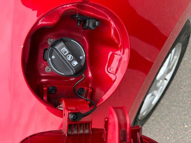 Used 2021 Hyundai Elantra SE w/ Cargo Package image 14