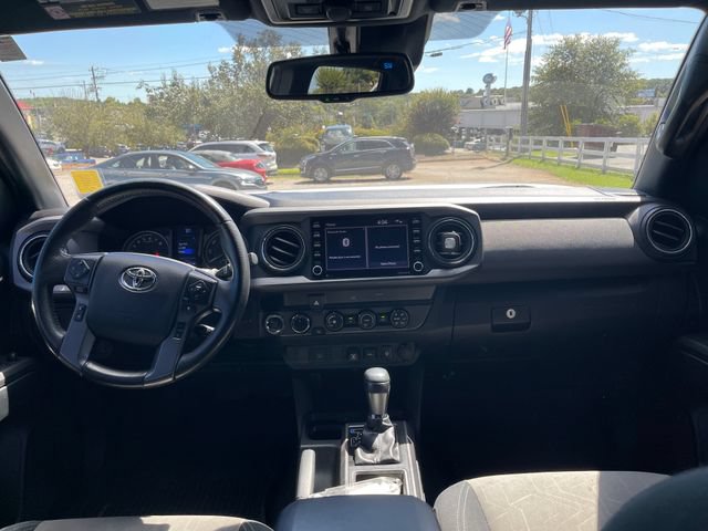Used 2020 Toyota Tacoma TRD Off-Road AWD/4WD image 16