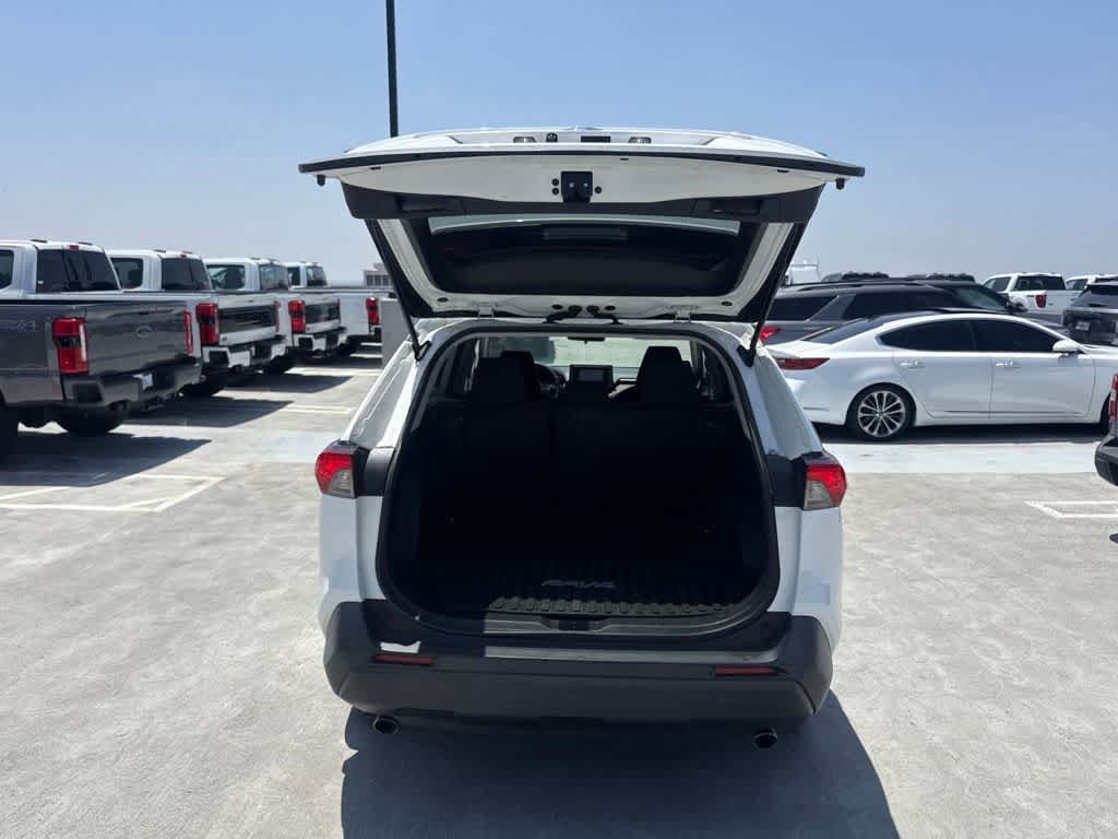 Used 2020 Toyota RAV4 LE w/ All Weather Liner Package AWD/4WD image 9