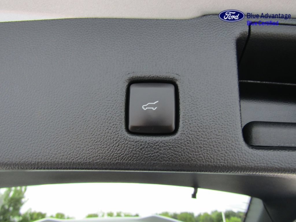 Certified 2023 Ford Escape ST-Line w/ Tech Pack #1 AWD/4WD image 21