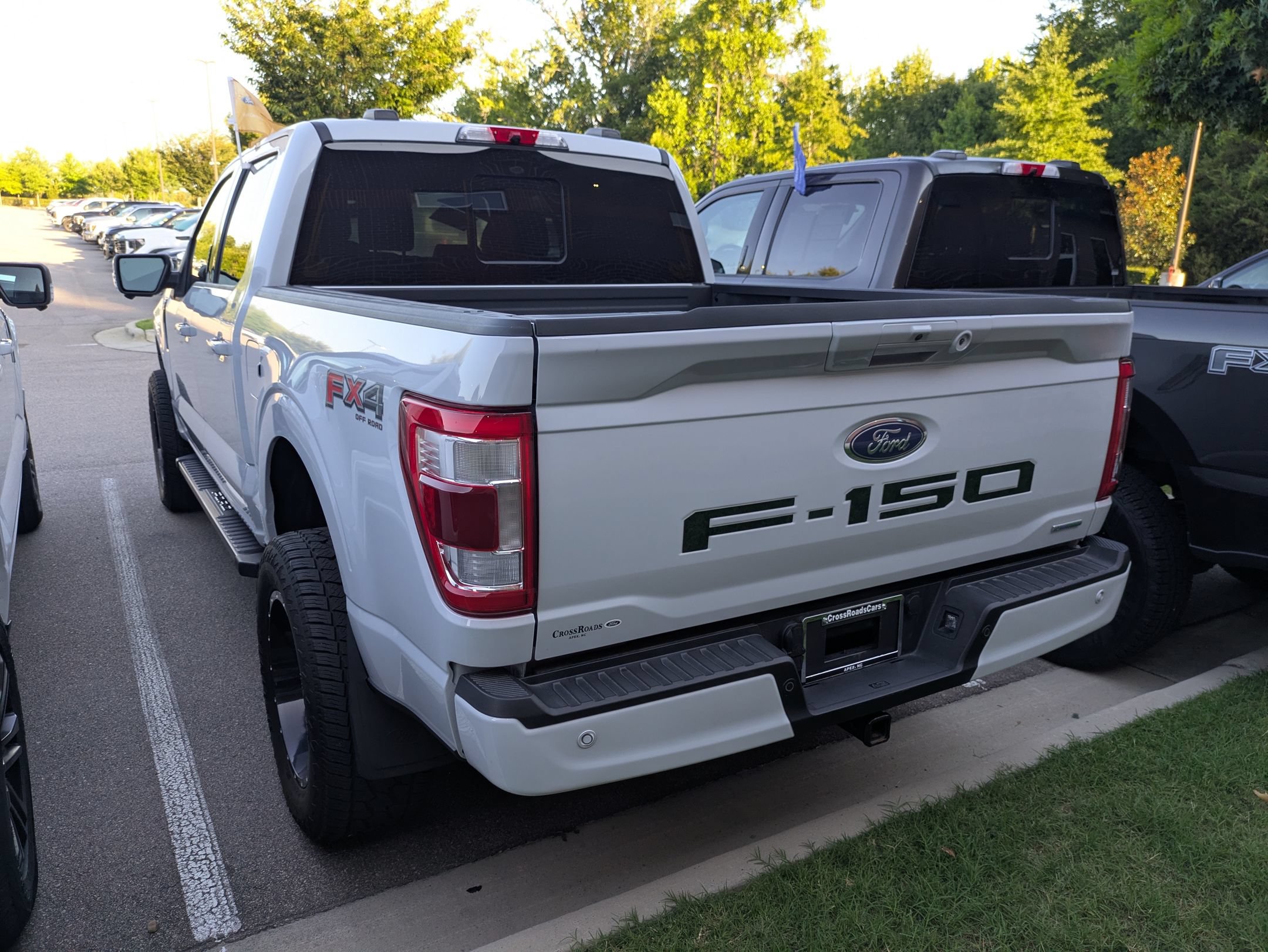 Certified 2022 Ford F150 Lariat w/ Equipment Group 502A High AWD/4WD image 4