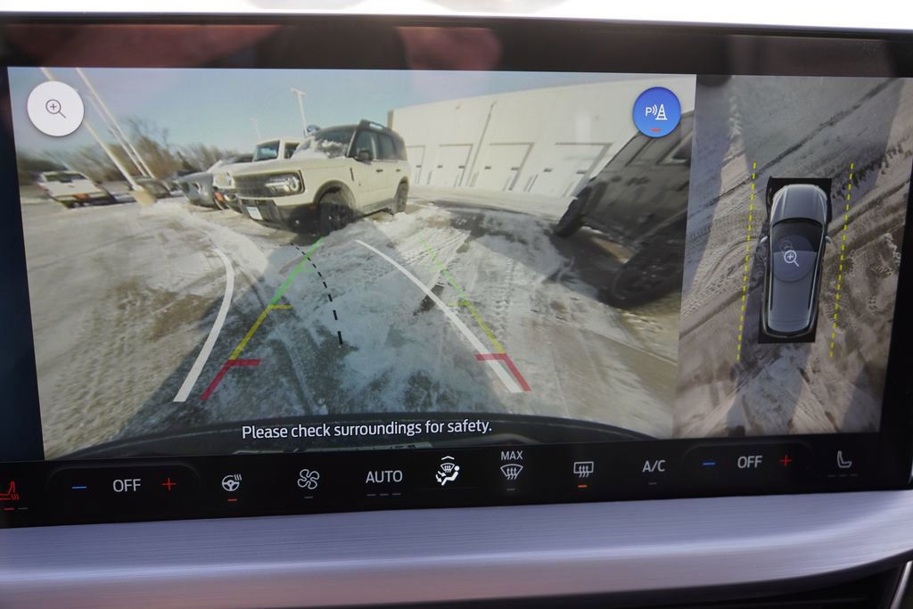 Certified 2024 Ford Escape Platinum image 37