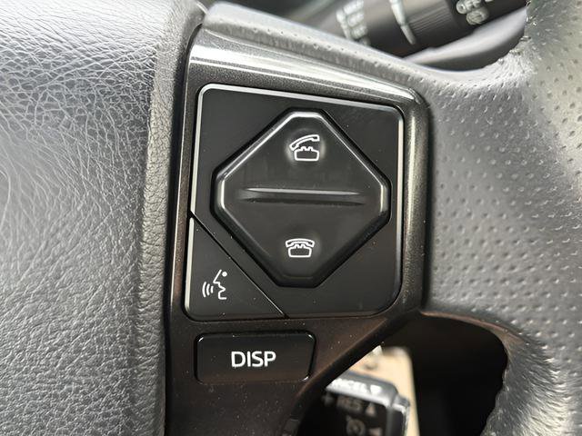 Used 2018 Toyota 4Runner TRD Off-Road Premium AWD/4WD image 5