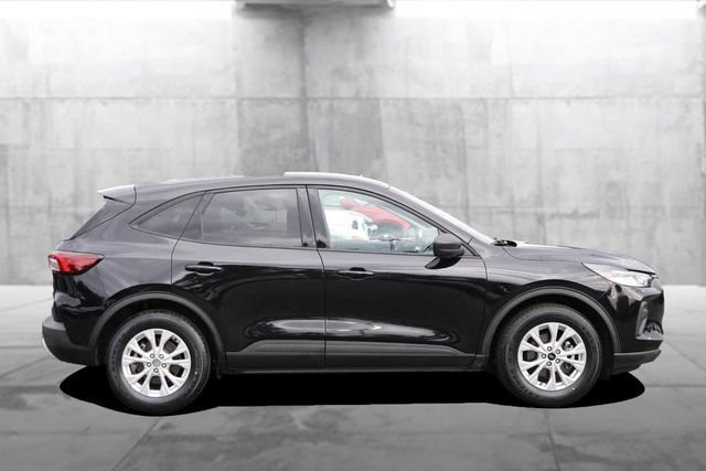 Certified 2025 Ford Escape Active FWD image 5