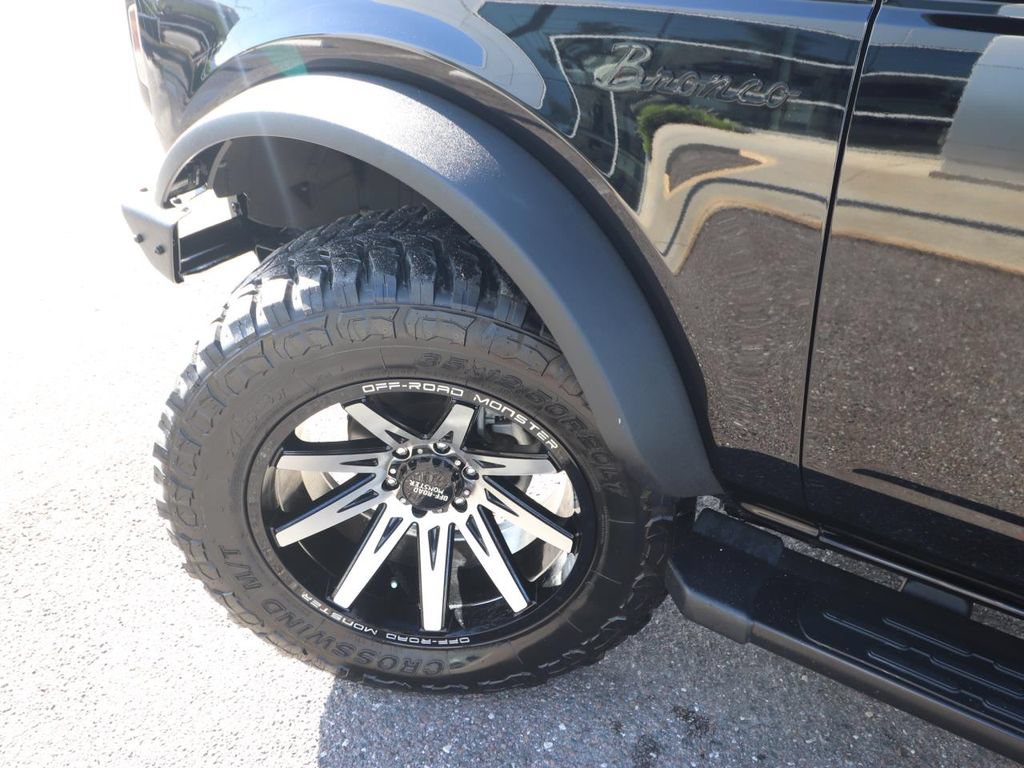 Certified 2023 Ford Bronco Outer Banks w/ Sasquatch Package AWD/4WD image 3