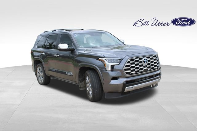 Used 2024 Toyota Sequoia Capstone AWD/4WD image 3