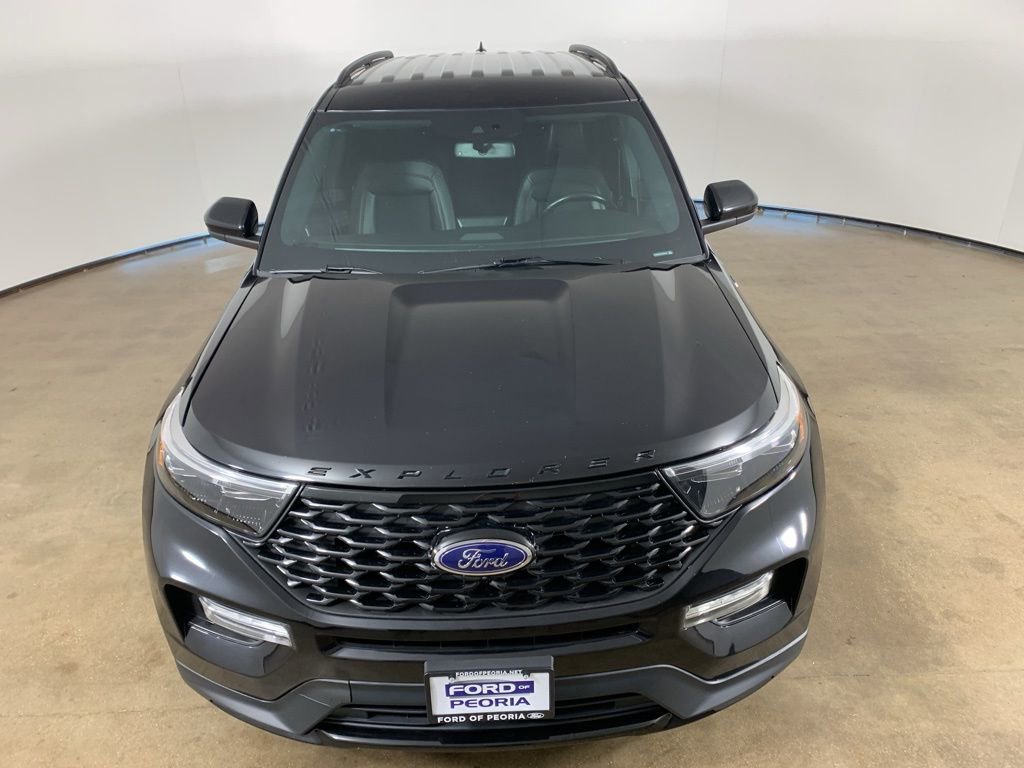 Certified 2023 Ford Explorer ST-Line AWD/4WD image 4