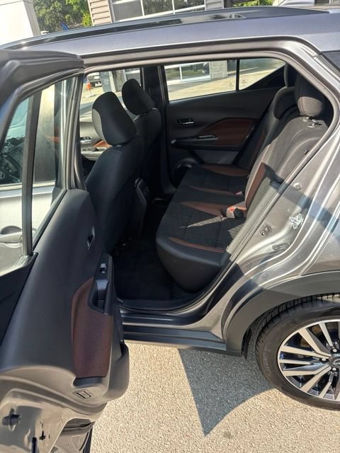 Used 2024 Nissan Kicks SR FWD image 24