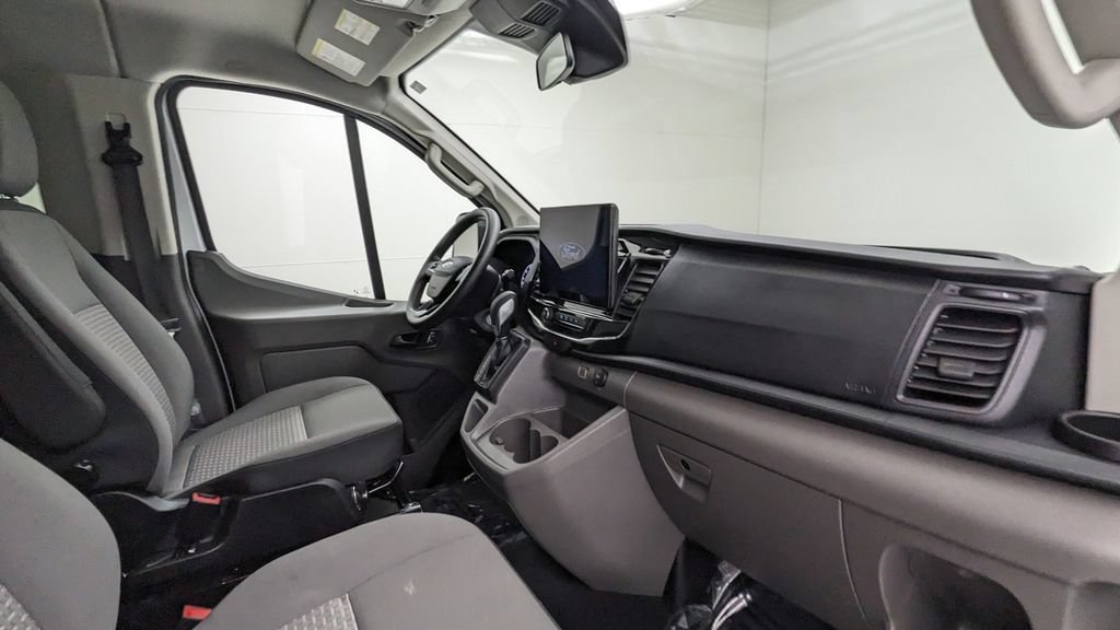 Certified 2025 Ford Transit 350 XLT RWD image 37