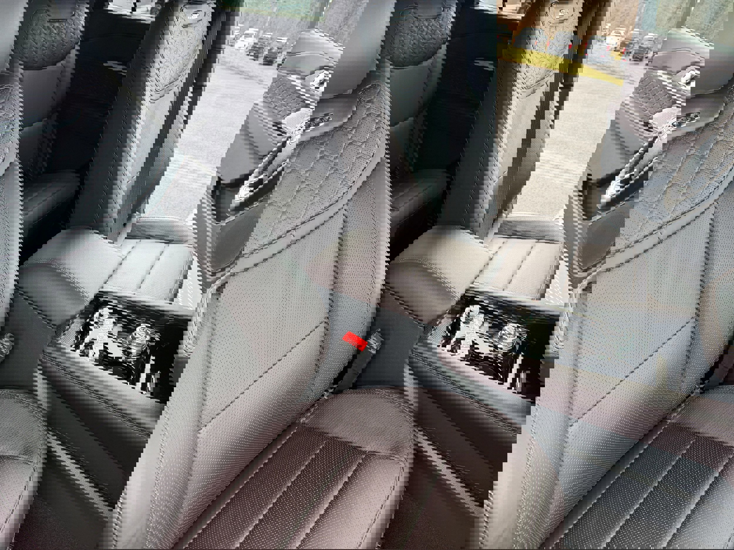 Certified 2025 Ford Explorer Platinum w/ Ultimate Package image 26