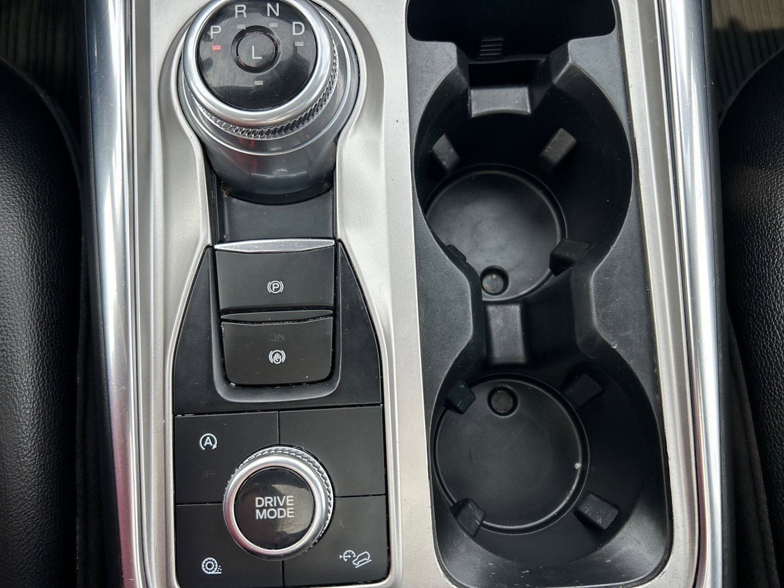 Certified 2021 Ford Explorer XLT w/ Equipment Group 202A image 33